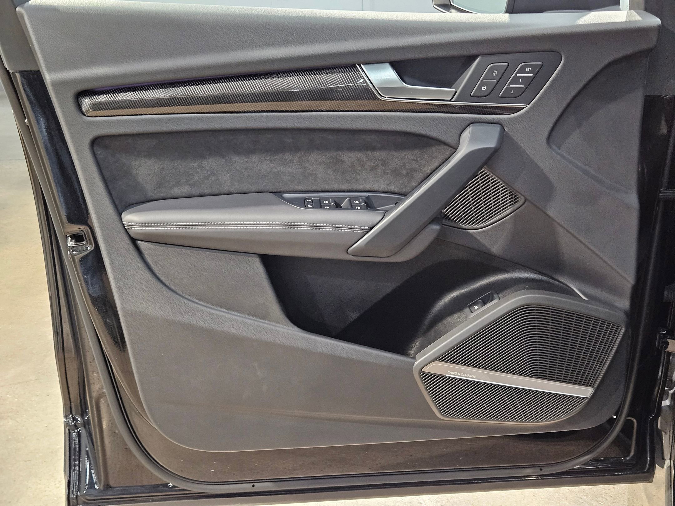 Used 2024 Audi SQ5 Prestige image 20