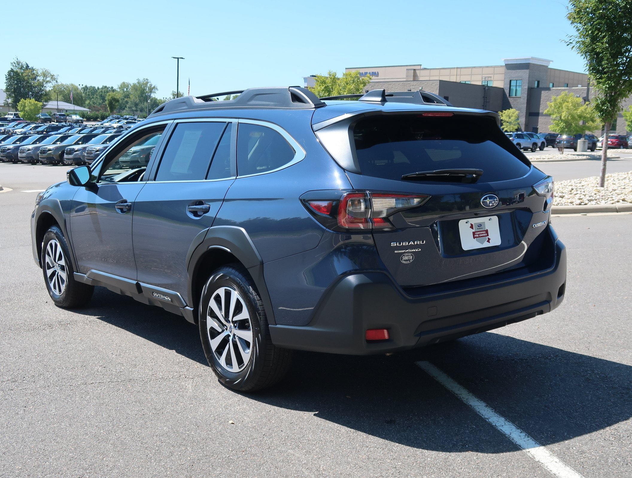 Certified 2024 Subaru Outback Premium AWD/4WD image 6