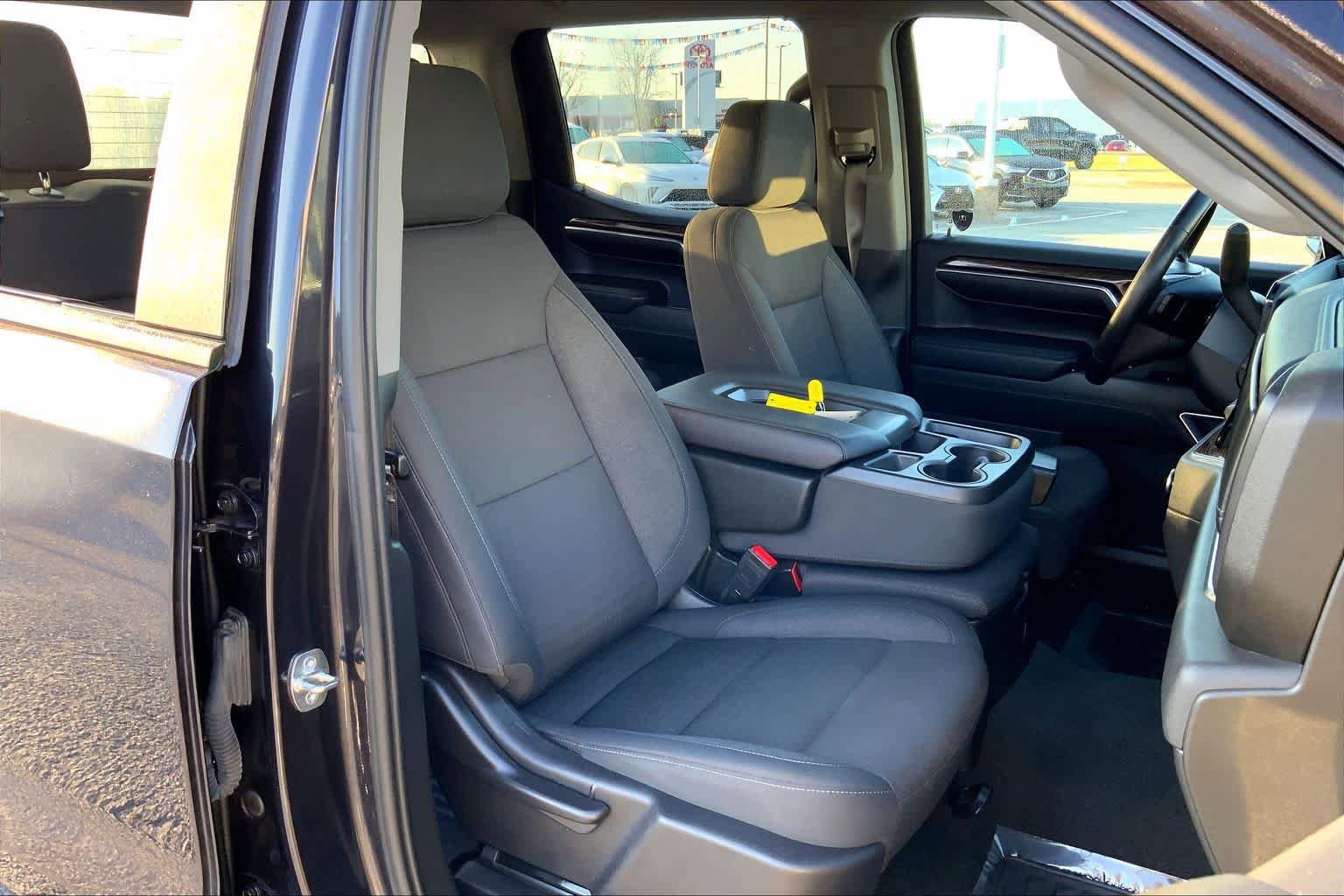 Used 2024 GMC Sierra 1500 Elevation RWD image 9
