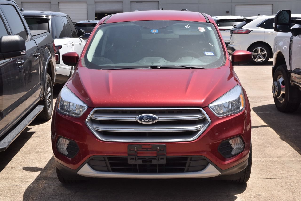 Used 2019 Ford Escape SE FWD image 3