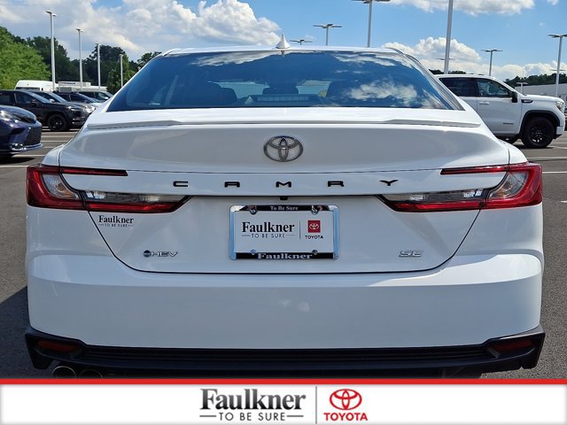 Certified 2025 Toyota Camry SE FWD image 5