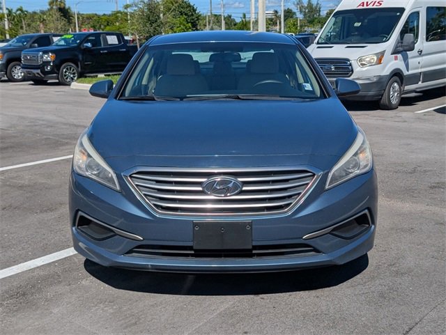 Used 2016 Hyundai Sonata SE image 3