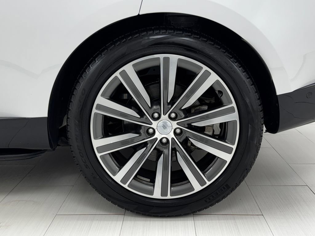 Used 2023 Land Rover Range Rover SE image 42