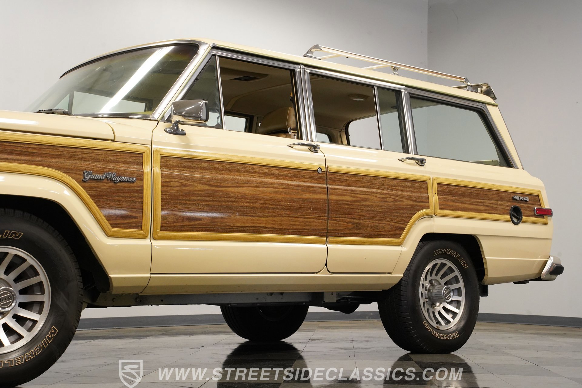 Used 1989 Jeep Grand Wagoneer AWD/4WD image 22