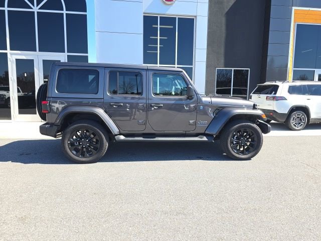 Certified 2025 Jeep Wrangler Unlimited Sahara AWD/4WD image 7