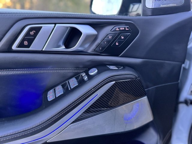 Used 2024 BMW X7 M60i w/ Executive Package image 9