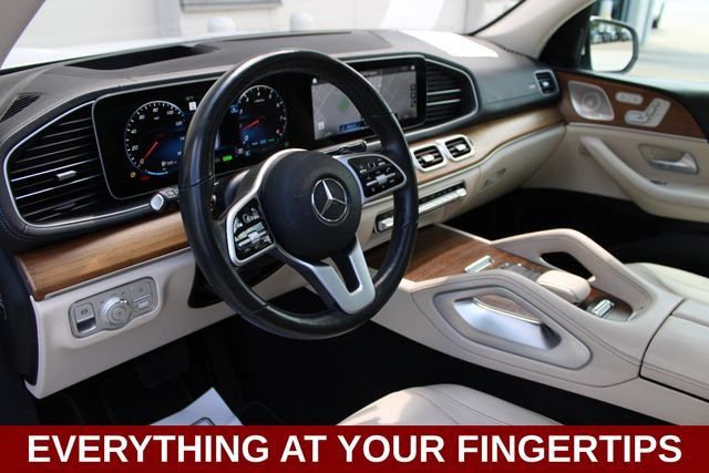Used 2021 Mercedes-Benz GLS 450 4MATIC image 2