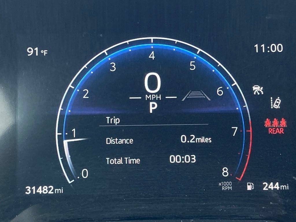 Certified 2025 Toyota Corolla Cross XLE FWD image 16