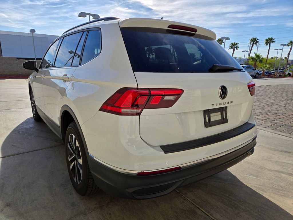 Used 2022 Volkswagen Tiguan S image 3