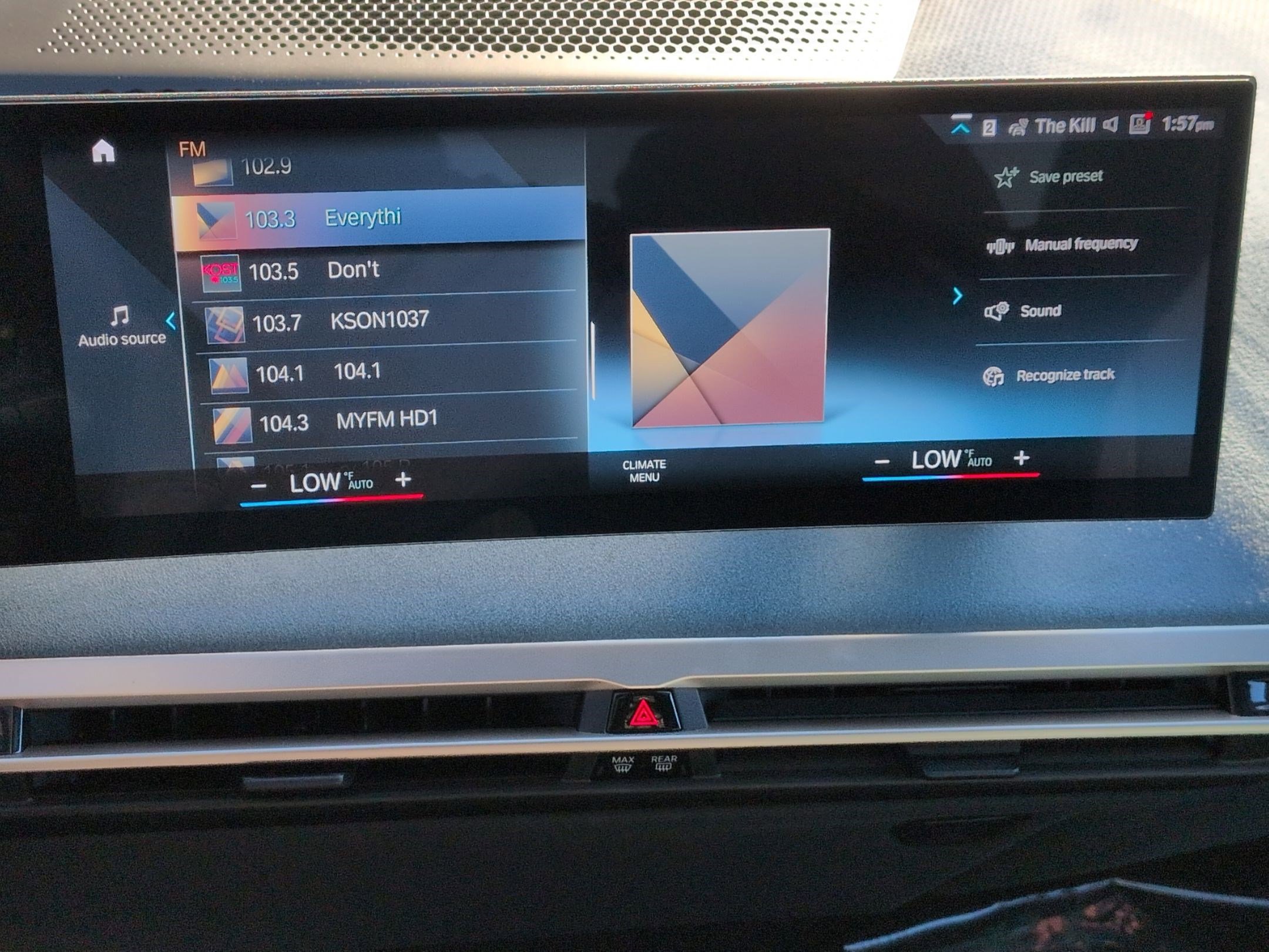 Used 2022 BMW iX xDrive50 w/ Premium Package image 23