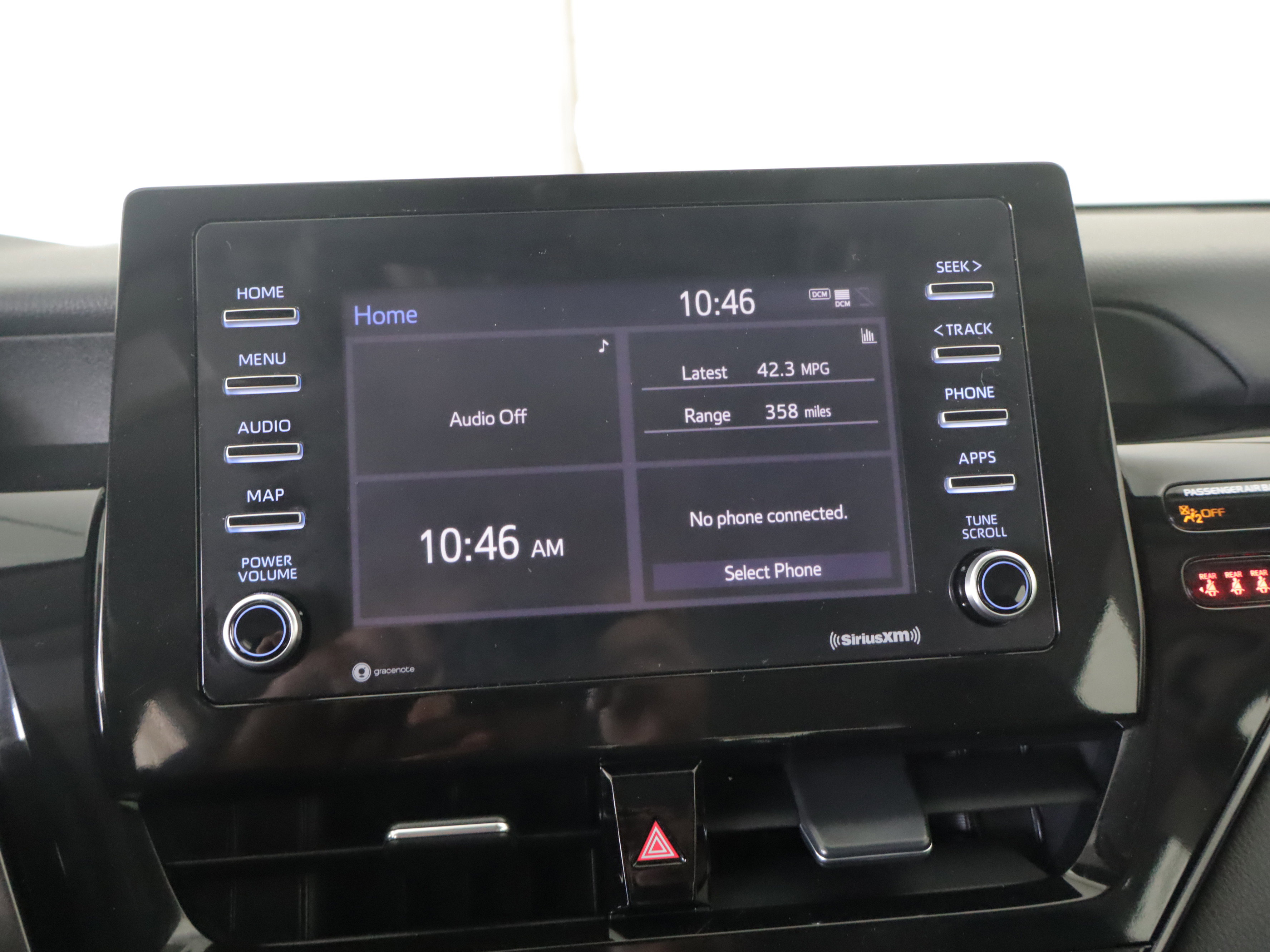 Used 2024 Toyota Camry SE FWD image 14