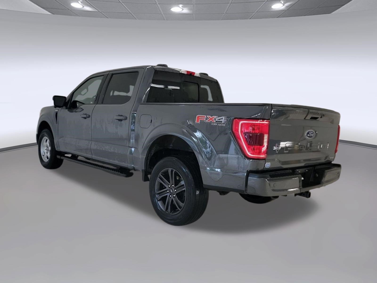 Used 2021 Ford F150 XLT w/ Equipment Group 302A High image 3