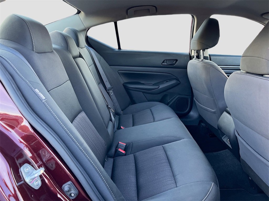 Used 2024 Nissan Altima 2.5 SV image 24