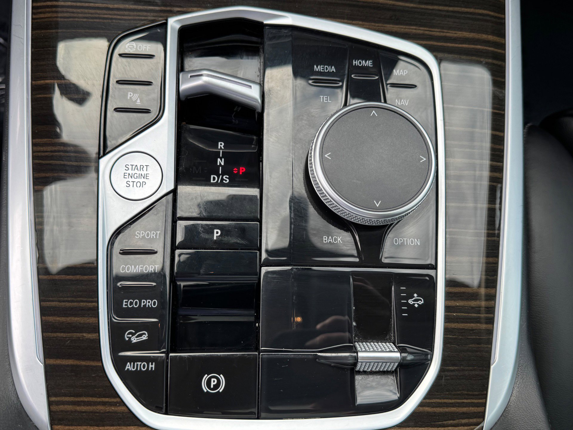 Used 2023 BMW X7 xDrive40i image 28