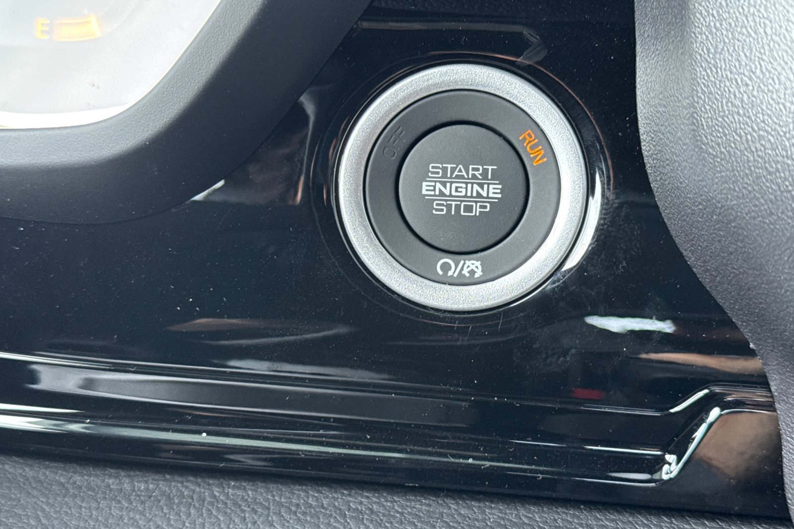 New 2026 RAM 1500 Laramie AWD/4WD image 21