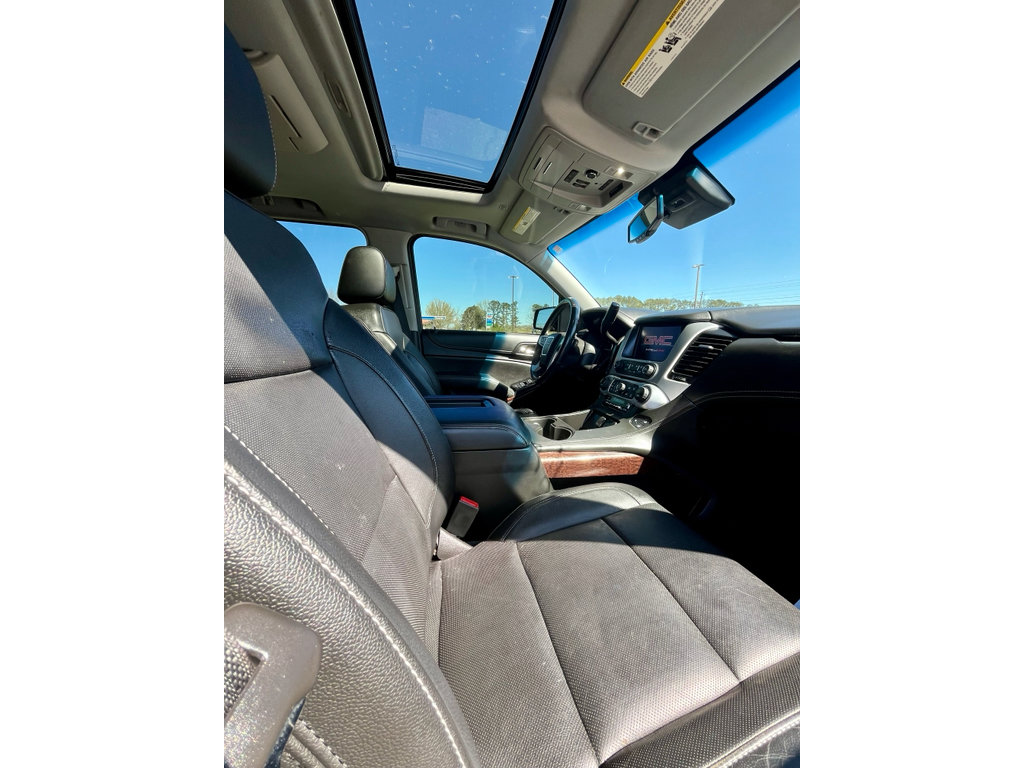 Used 2020 GMC Yukon SLT w/ Graphite Performance Edition image 9
