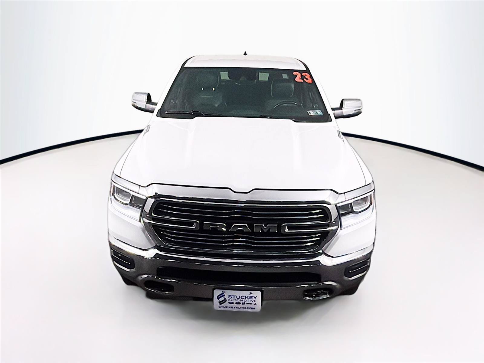 Used 2023 RAM 1500 Laramie AWD/4WD image 13