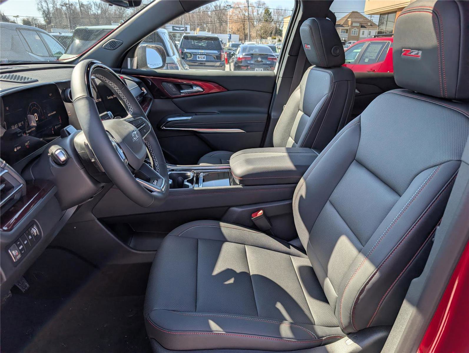 New 2026 Chevrolet Traverse Z71 w/ Enhanced Driving Package AWD/4WD image 15