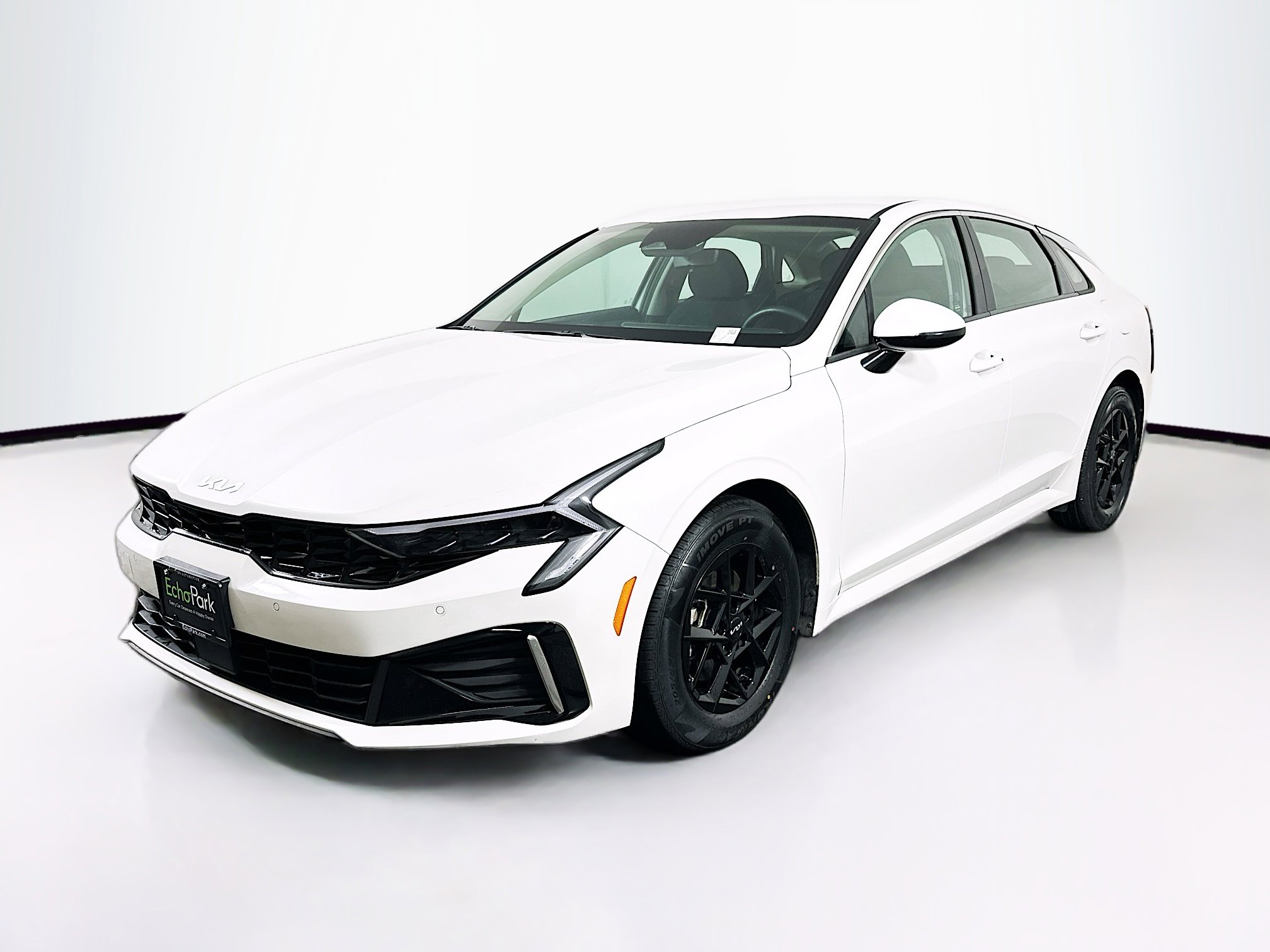 Used 2025 Kia K5 LXS image 3