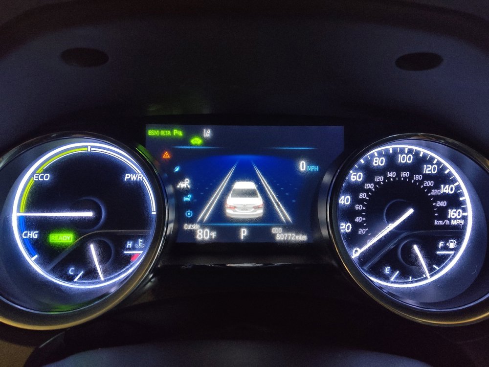 Used 2018 Toyota Camry XLE image 23