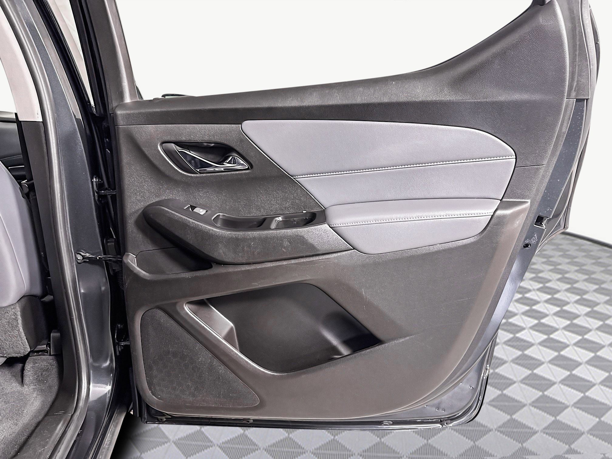 Used 2019 Chevrolet Traverse LT w/ LT Premium Package image 26