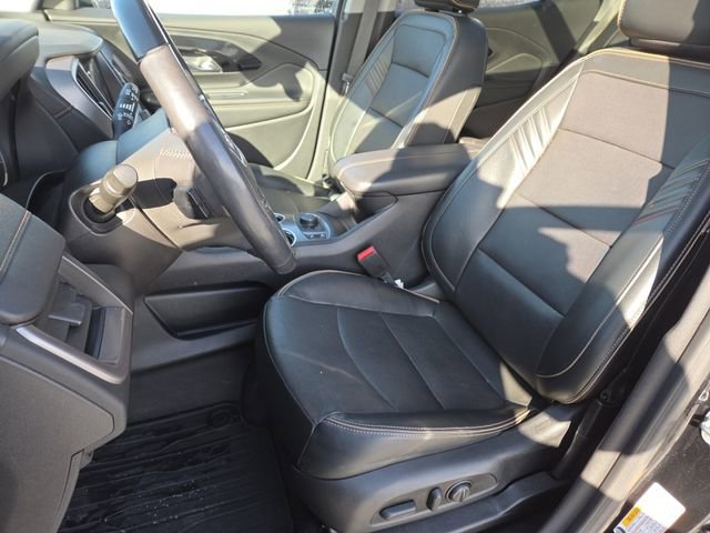 Used 2022 GMC Terrain AT4 image 33