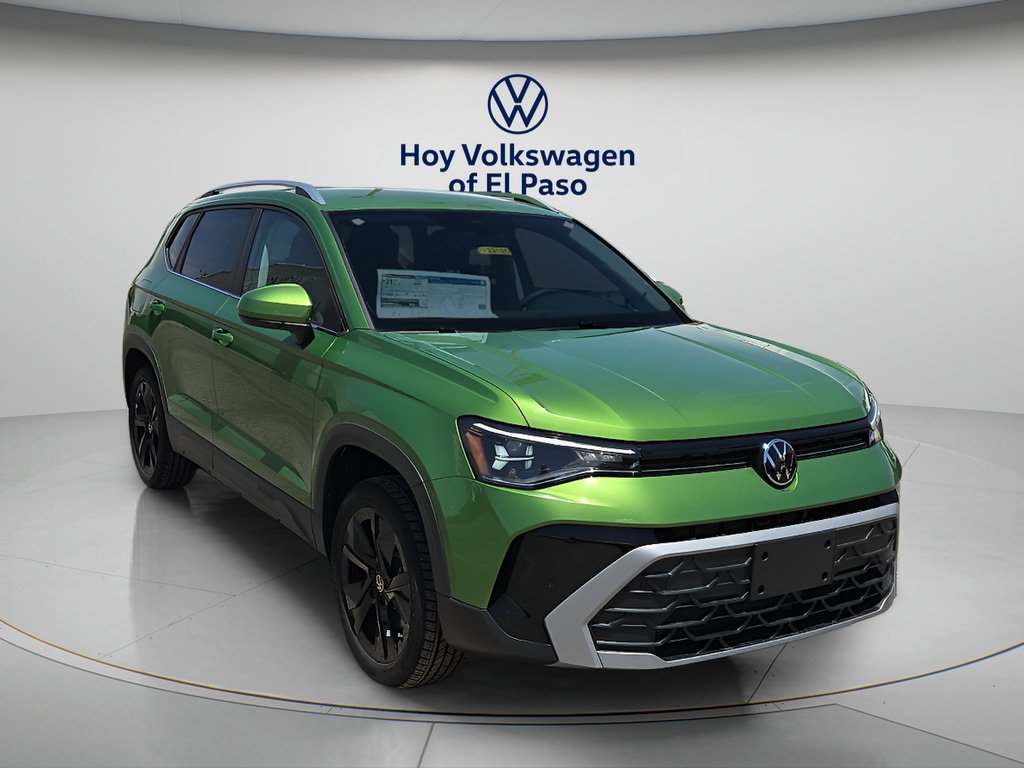 New 2026 Volkswagen Taos SE FWD image 1