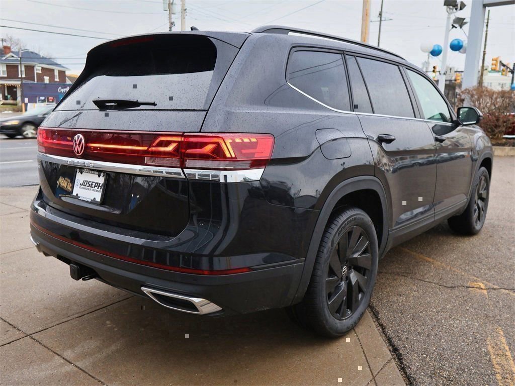New 2026 Volkswagen Atlas SE image 5