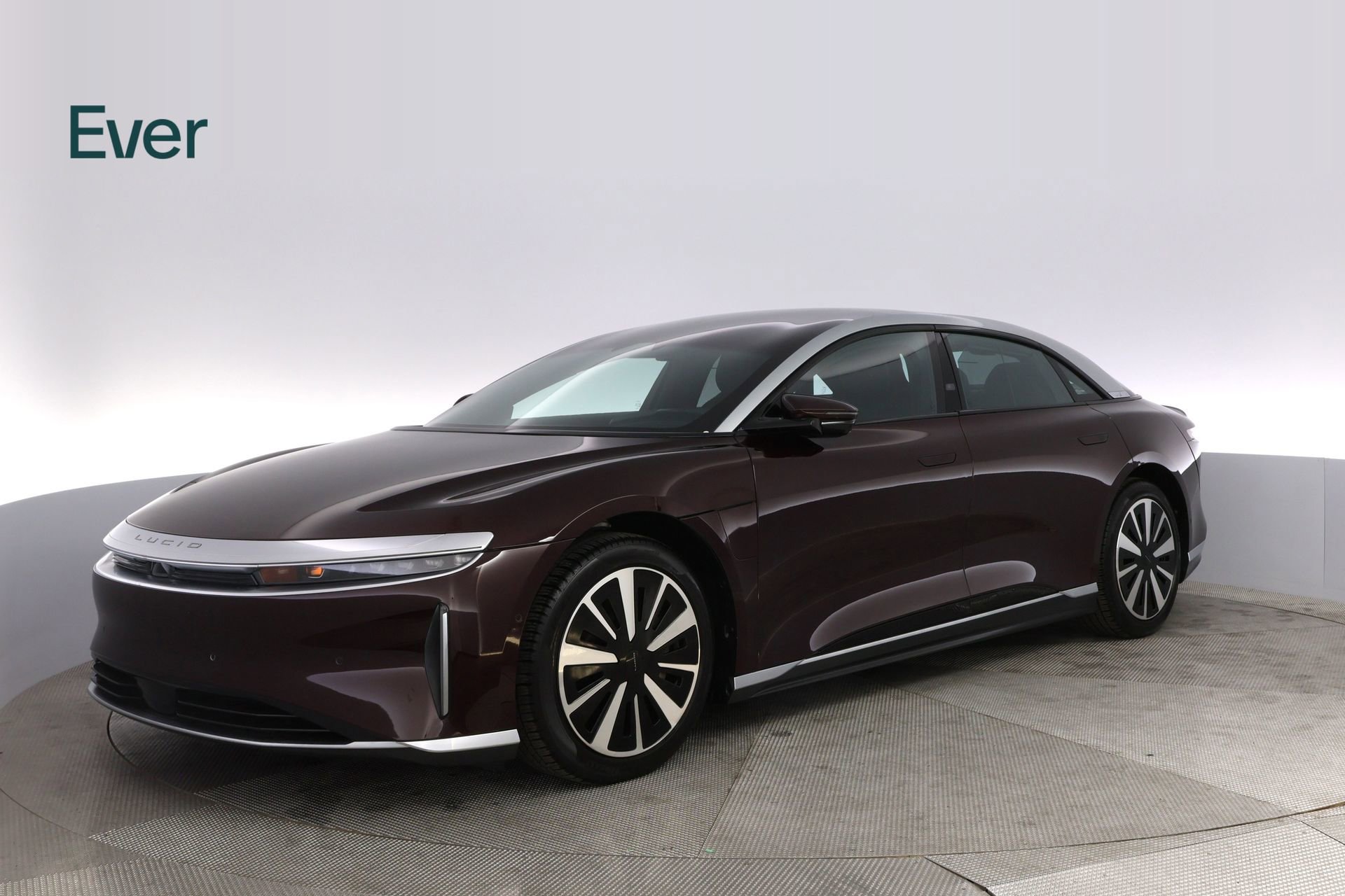 Used 2023 Lucid Air Touring image 2