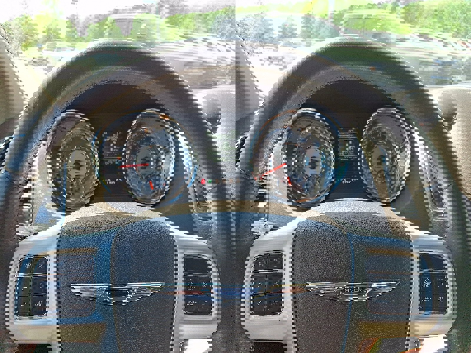 Used 2014 Chrysler Town & Country Touring image 20