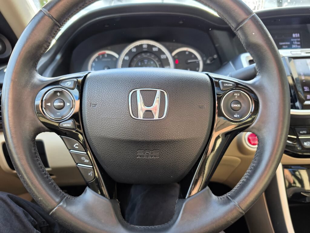 Certified 2017 Honda Accord EX-L image 23