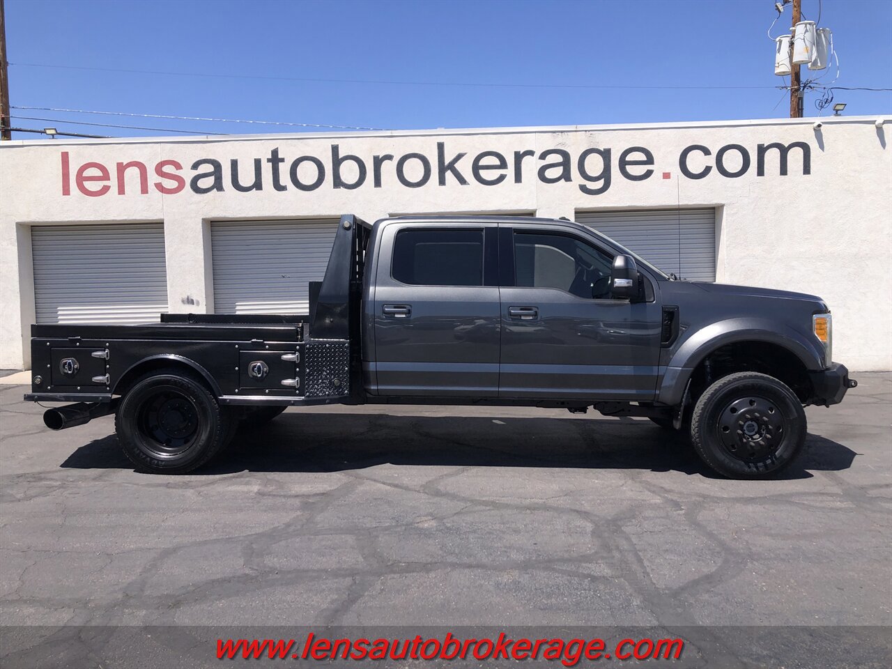 Used 2017 Ford F450 Lariat AWD/4WD image 1