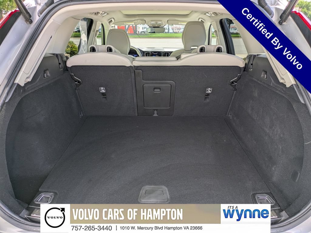Certified 2024 Volvo XC60 B5 Plus w/ Climate Package AWD/4WD image 13