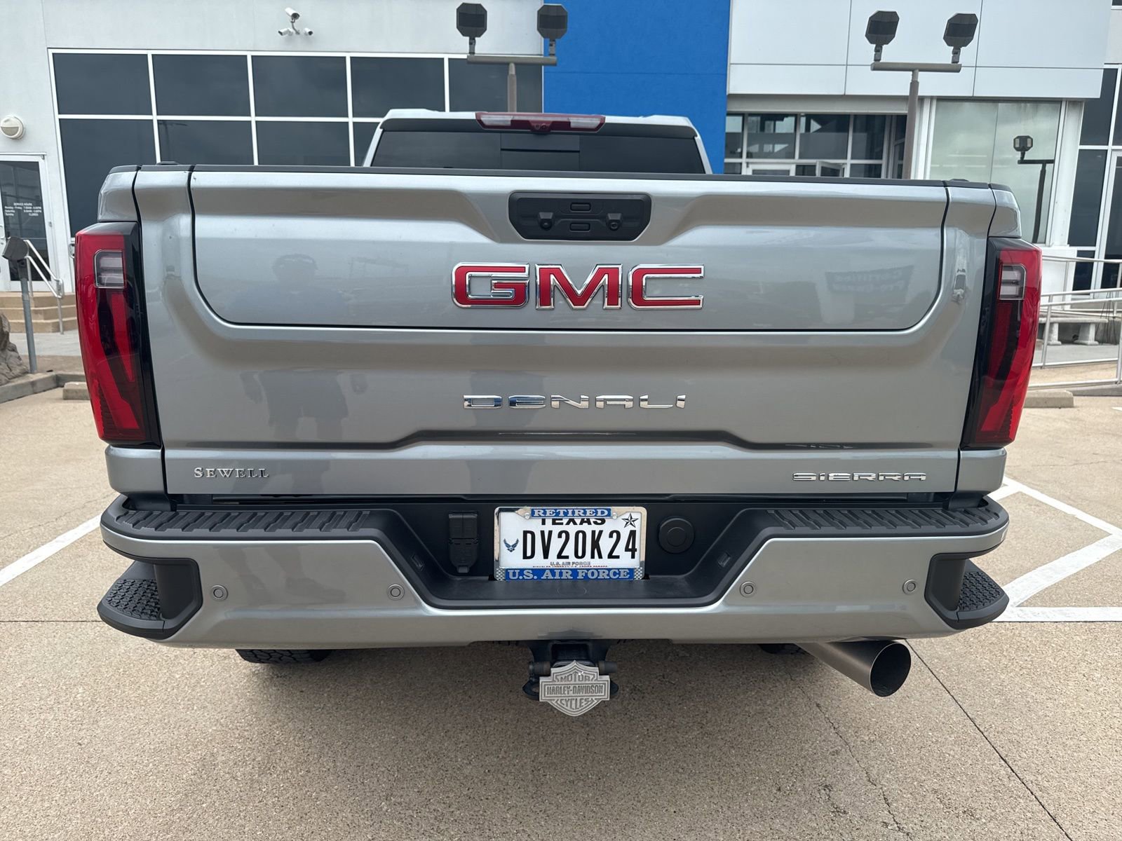 Used 2025 GMC Sierra 2500 Denali w/ Technology Package image 4