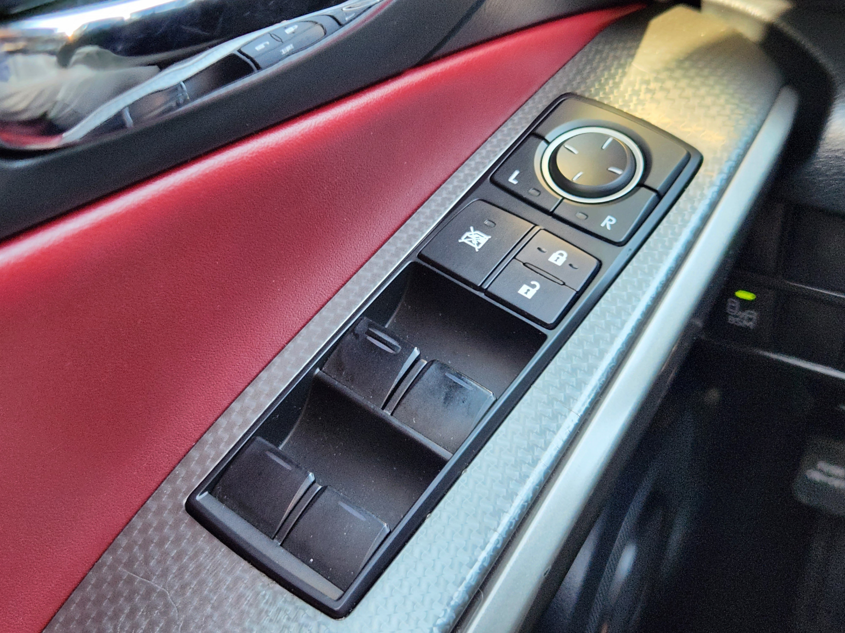 Used 2015 Lexus IS 250 w/ F-Sport Package RWD image 21