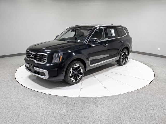 Used 2025 Kia Telluride S image 38