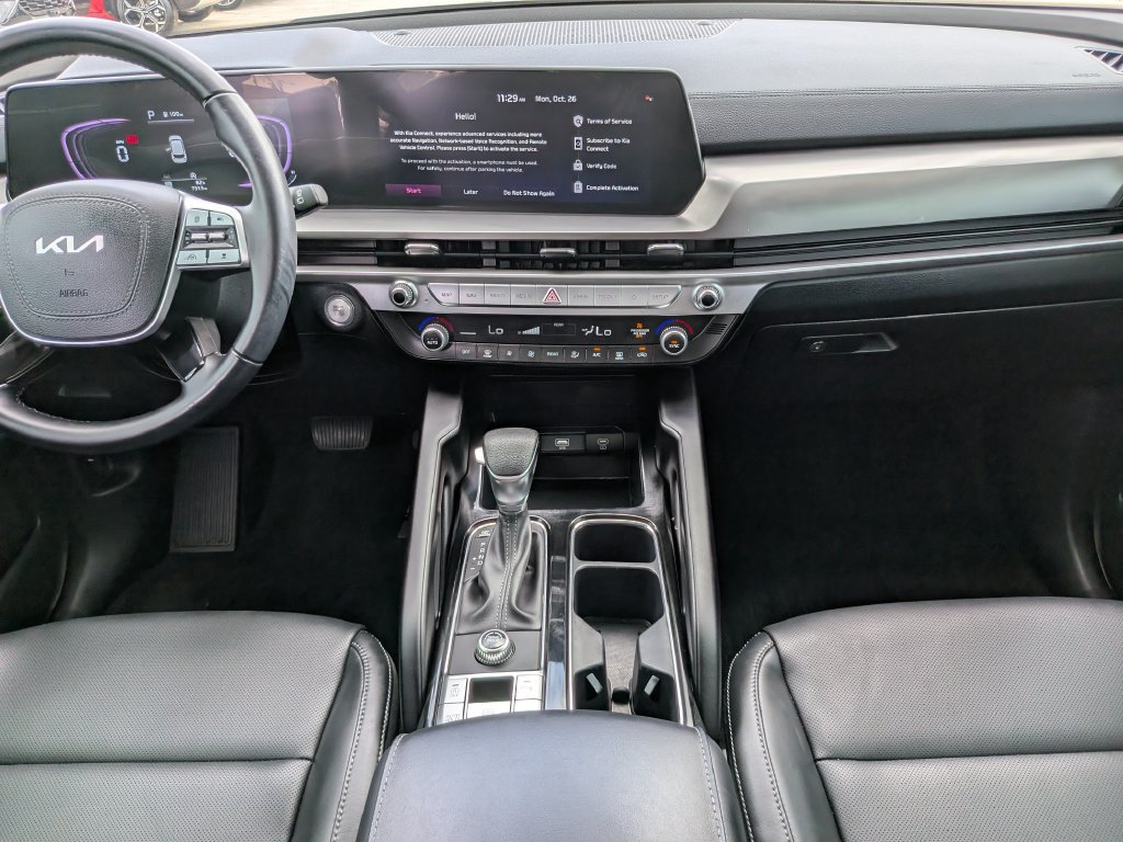 Certified 2025 Kia Telluride LX FWD image 16