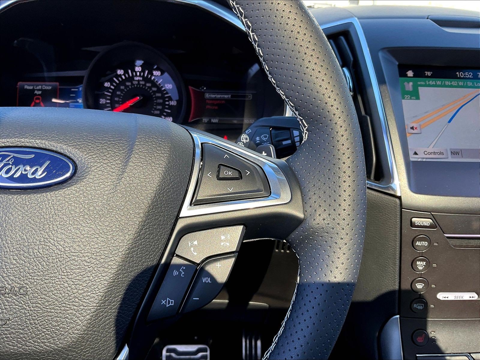 Used 2019 Ford Edge ST w/ Convenience Package AWD/4WD image 12