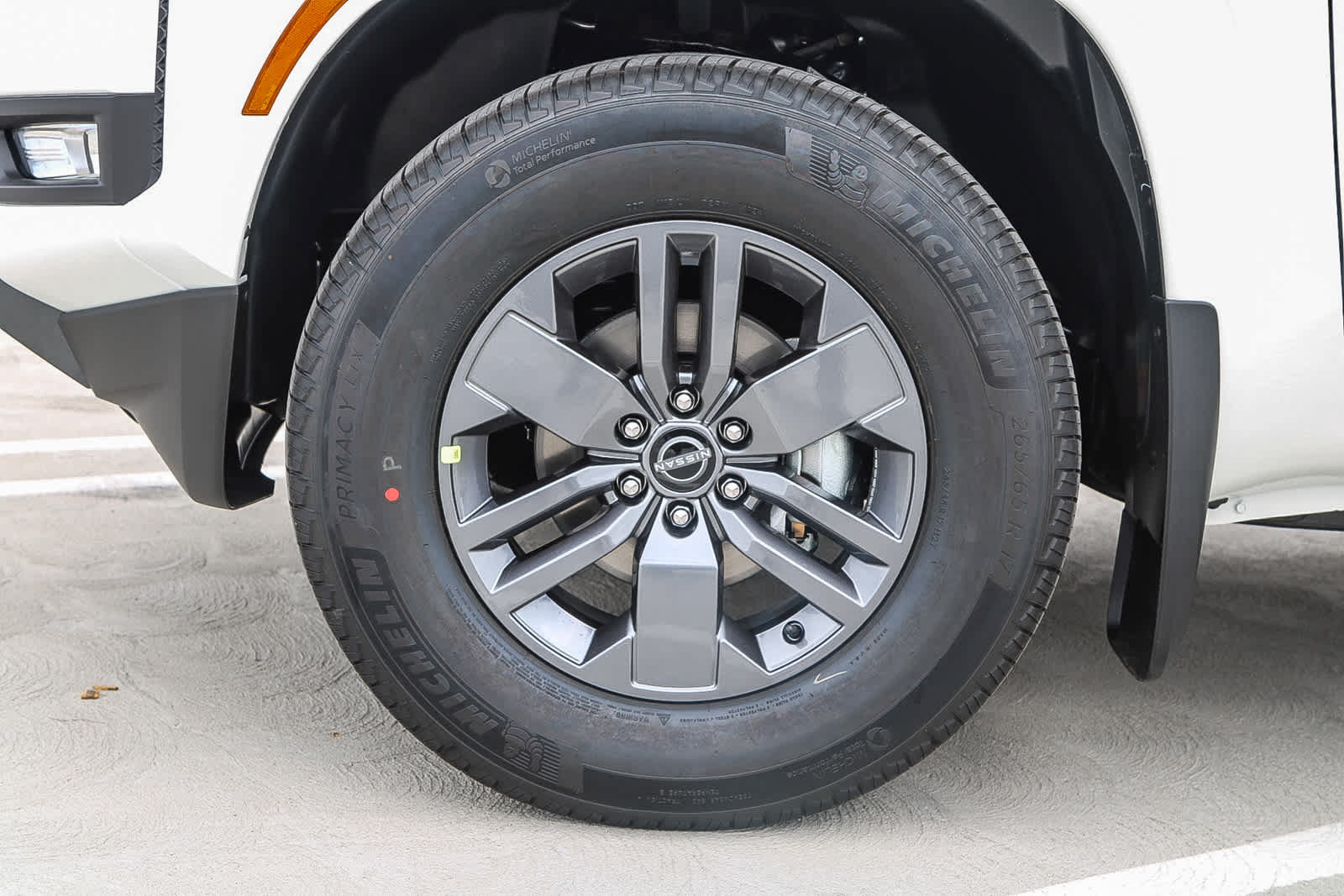 New 2025 Nissan Frontier SV w/ SV Convenience Package RWD image 11