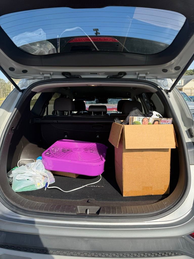 Used 2020 Hyundai Santa Fe SE image 2