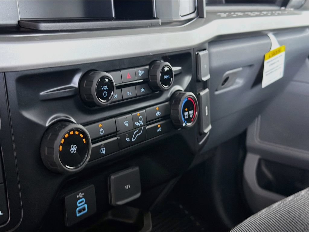 New 2027 Ford F350 XL w/ XL Driver Assist Package AWD/4WD image 11