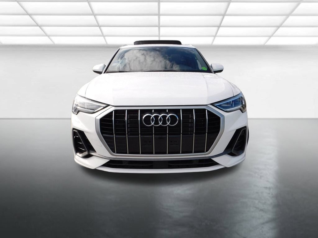 Used 2023 Audi Q3 2.0T Premium image 3