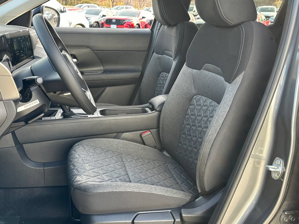New 2026 Nissan Kicks SV FWD image 6