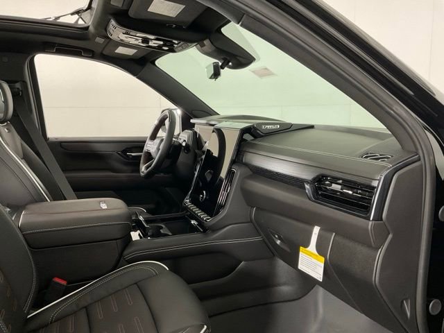 New 2026 GMC Yukon AT4 Ultimate w/ LPO, Floor Liner Package image 33