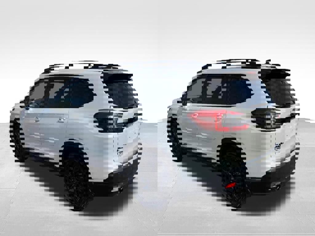 Used 2025 Subaru Ascent Onyx Edition w/ Onyx Package image 3