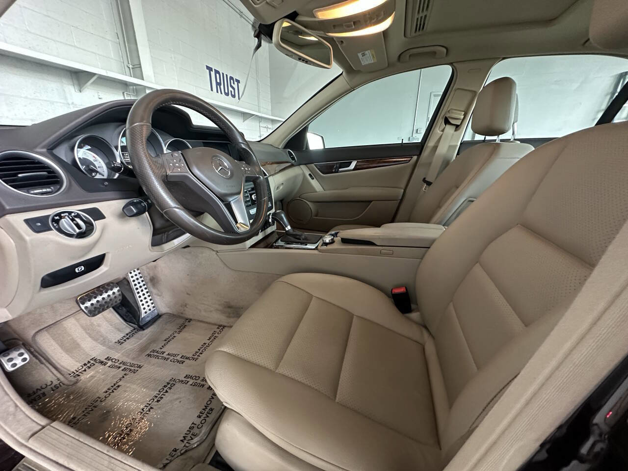 Used 2012 Mercedes-Benz C 250 C 250 Sport 4dr Sedan image 22