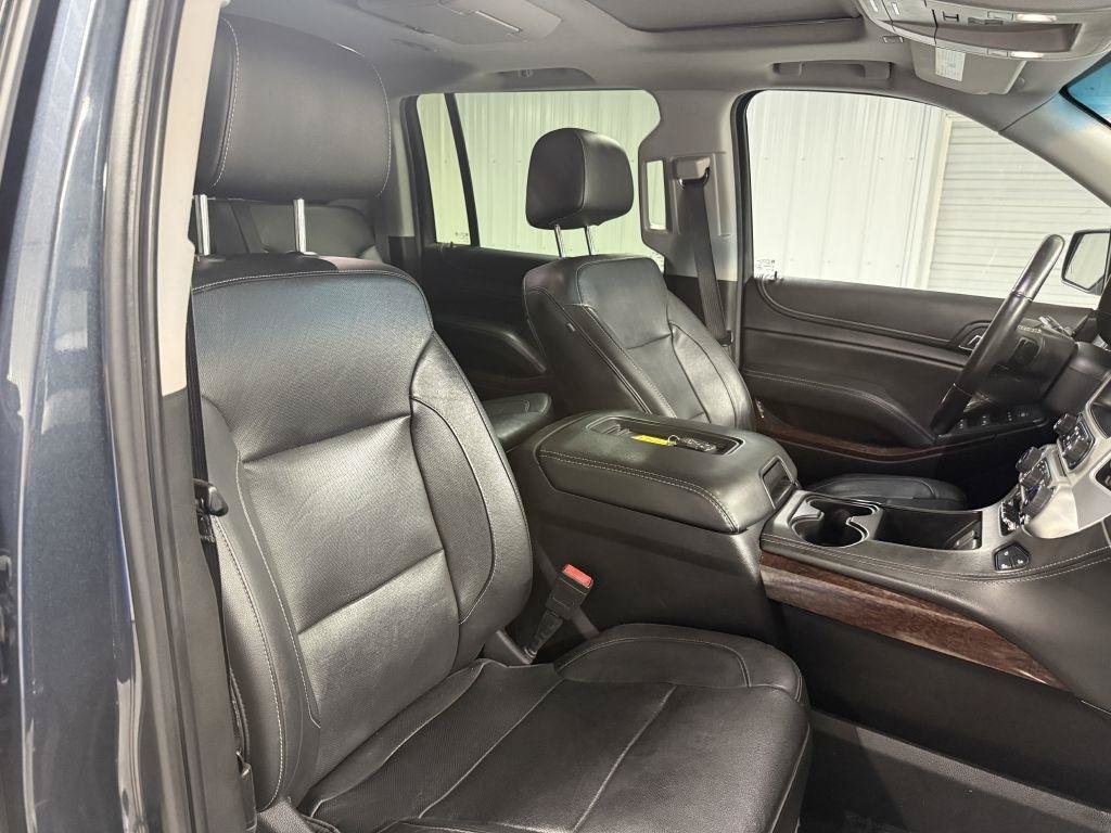 Used 2020 GMC Yukon XL SLT w/ Open Road Package AWD/4WD image 45