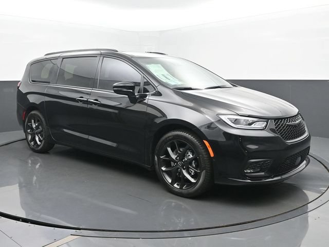 New 2025 Chrysler Pacifica Limited FWD image 7