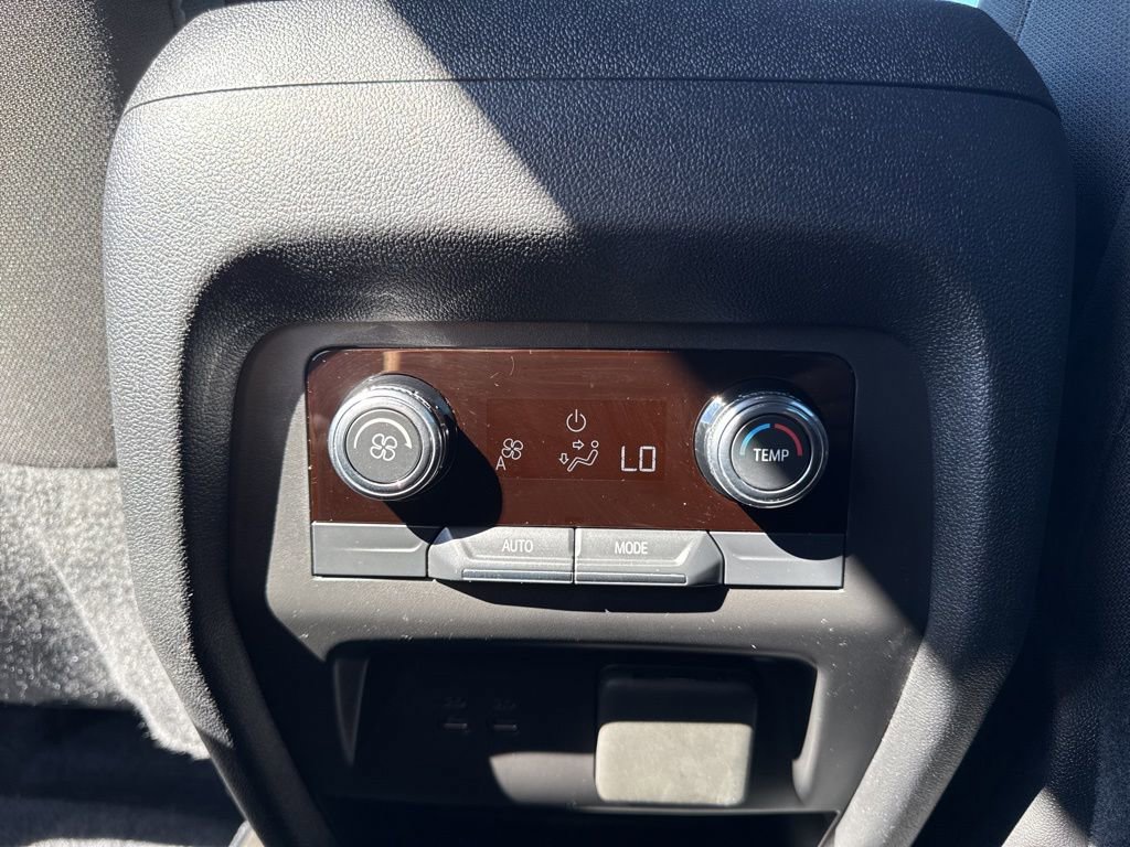 Used 2025 GMC Acadia Elevation FWD image 12