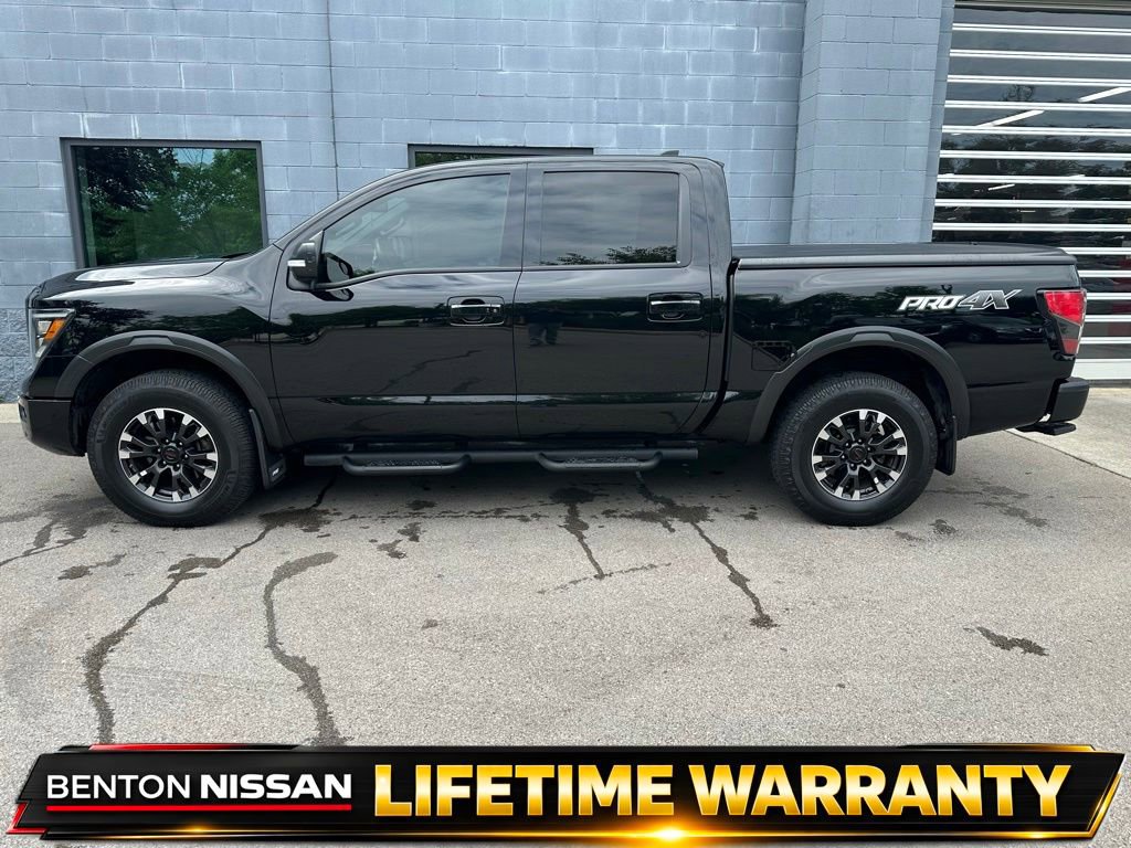 Used 2022 Nissan Titan PRO-4X w/ Pro-4x Convenience Package AWD/4WD image 8